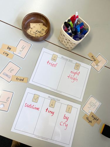 Resource preview 2 for Phonics Sort Activity Cards